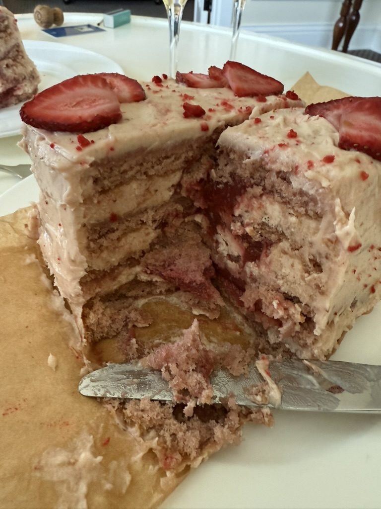 The cut slice with the knife, showing the layers