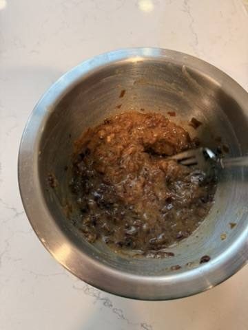 The date pudding filling, mashed and mixed